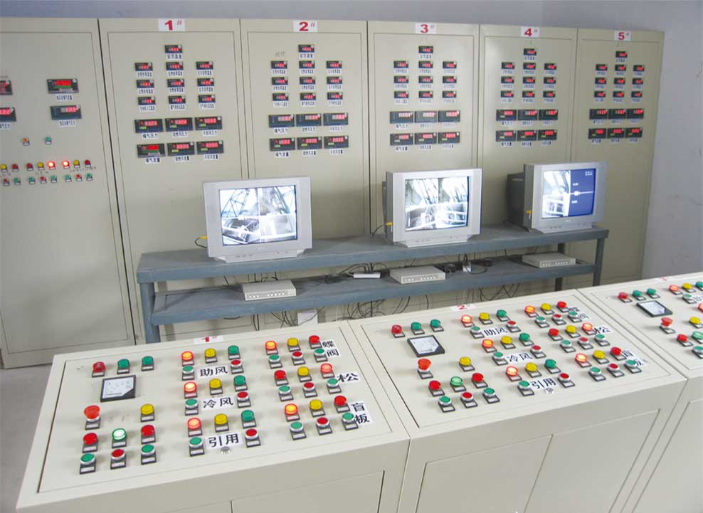 石灰窯高效空氣、煤氣預(yù)熱器及控制室1